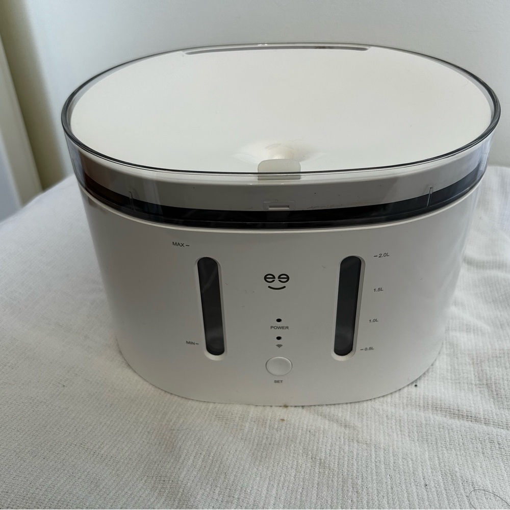 Smart pet water fountain